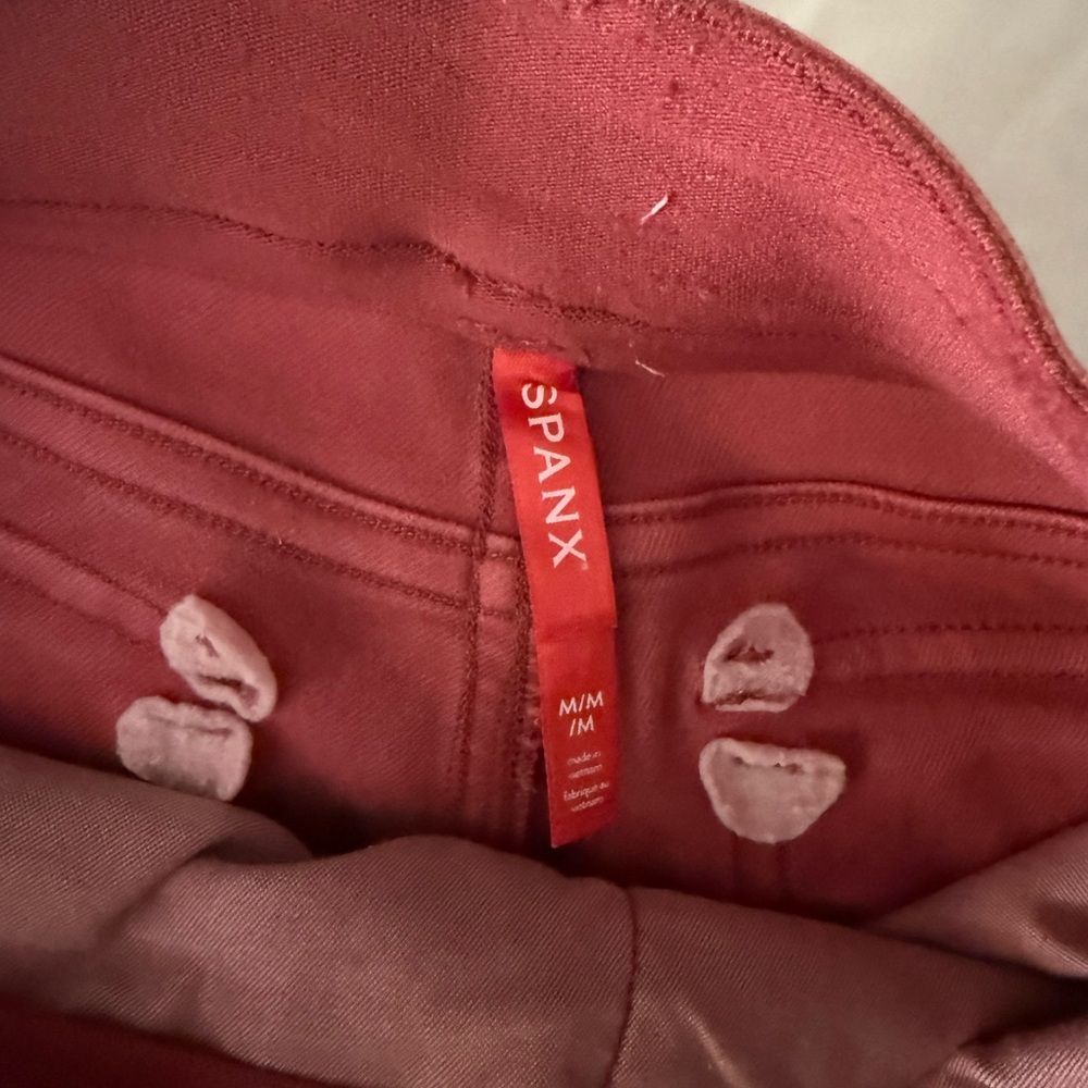 Spanx Stretch Twill Red Cropped Pant - Picture 4 of 5